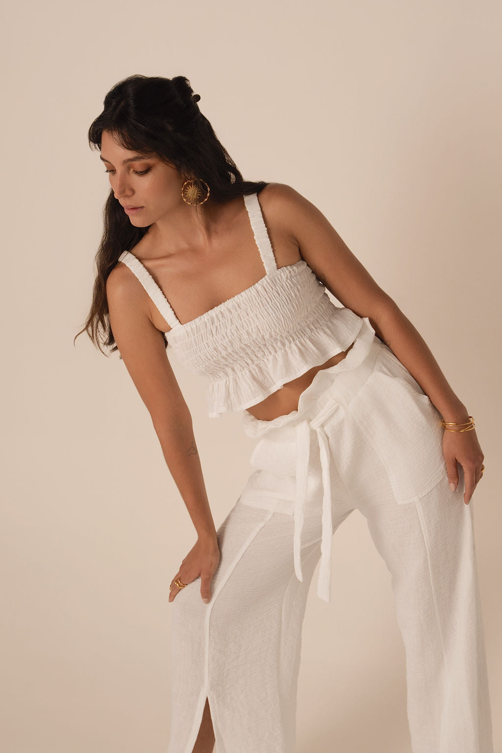 Crop top blanco de tiras anchas 